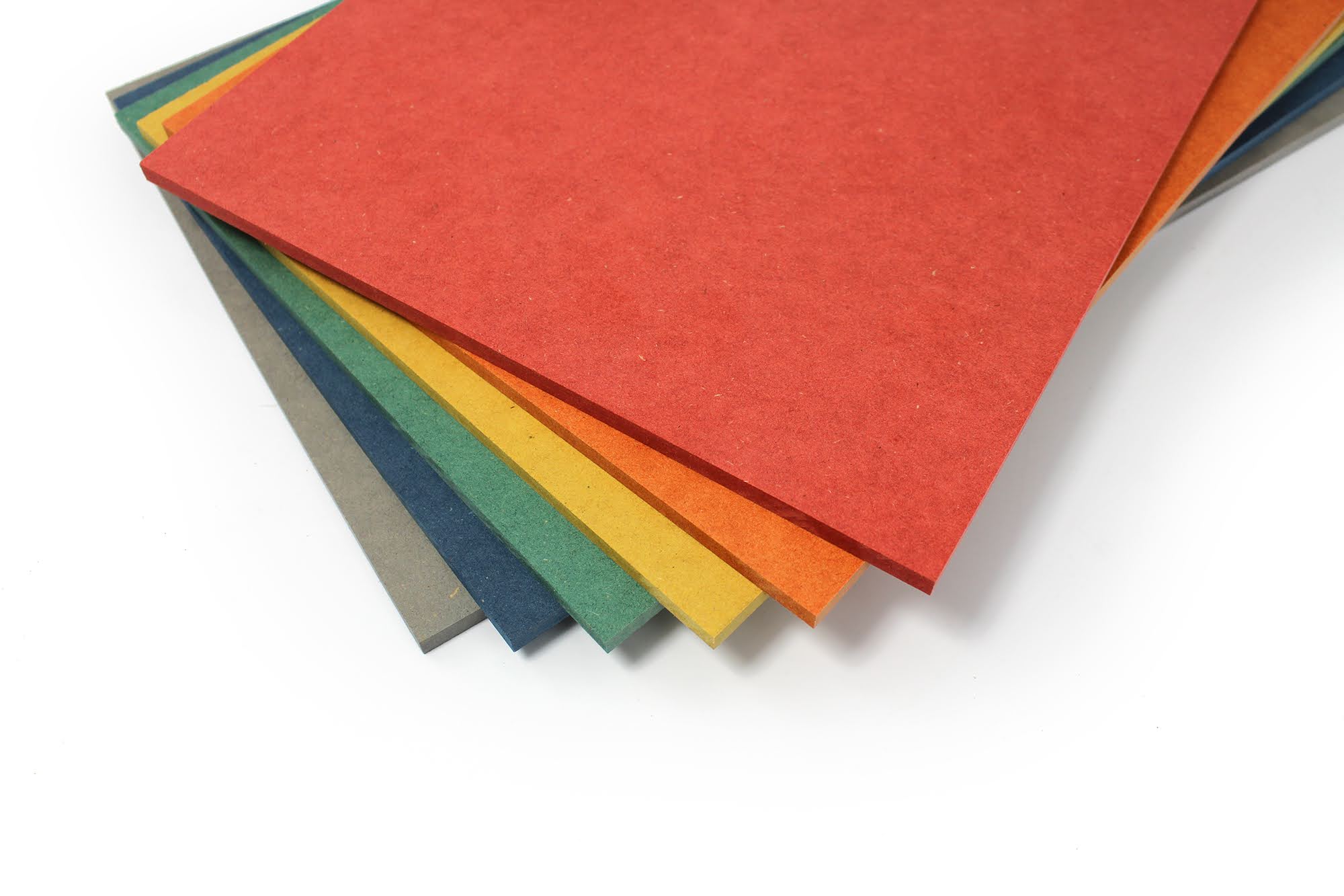 Nieuw: gekleurd MDF