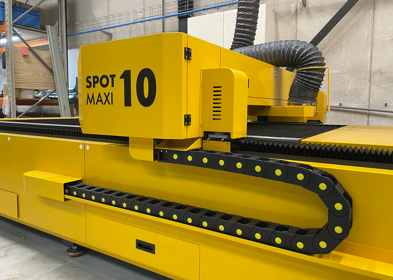 SPOTmaxi 10 grootformaat lasersnijder van Snijlab