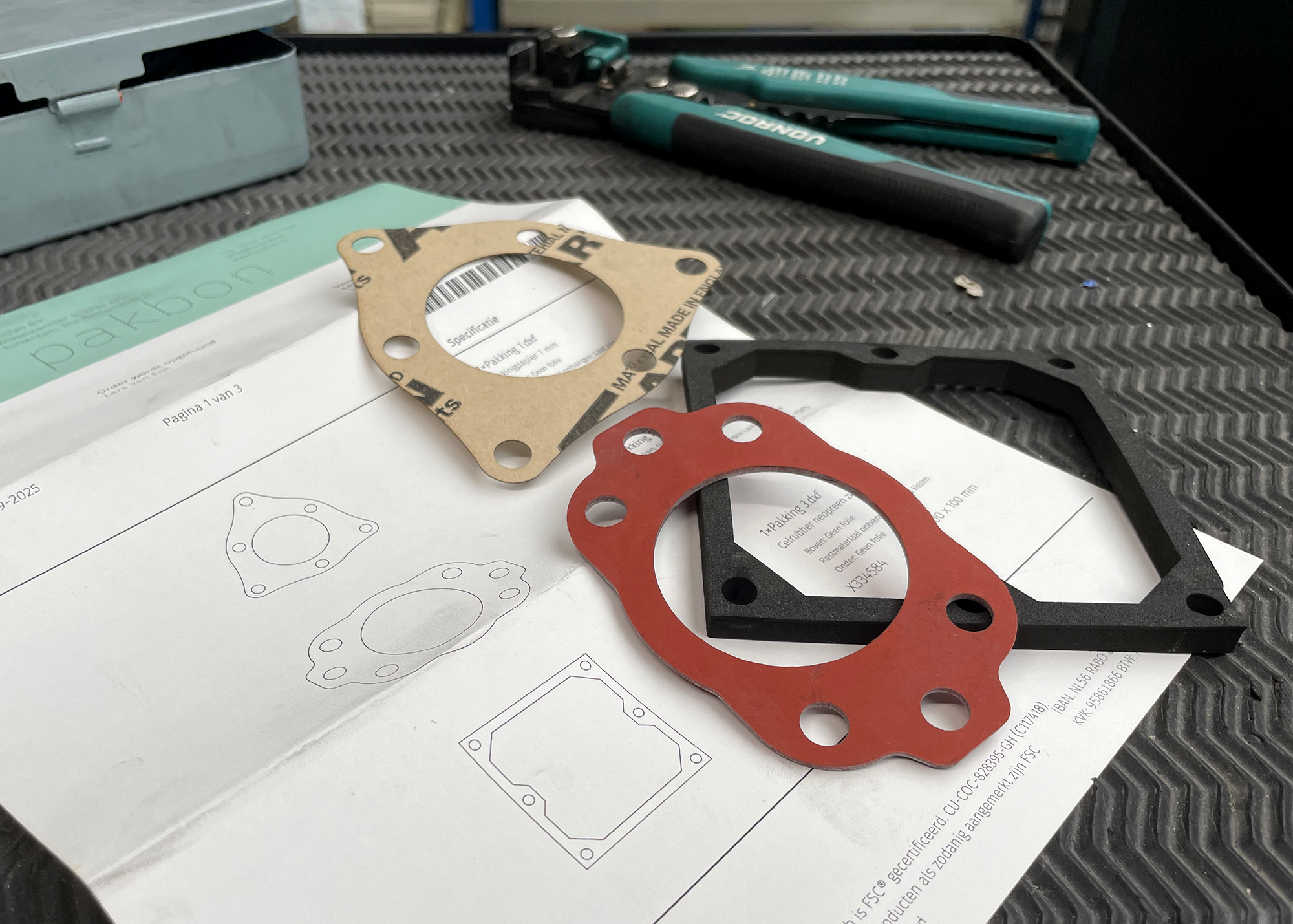 Custom pakkingen uit neopreen, siliconen en karton