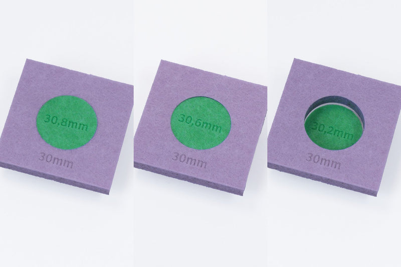 Inzetstukken van 30,8, 30,6 en 30,2 mm in een uitsparing van 30 mm in PET-vilt